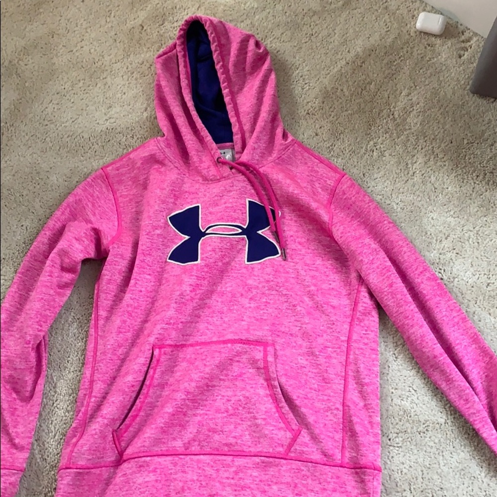Under armor pink sweatshirt